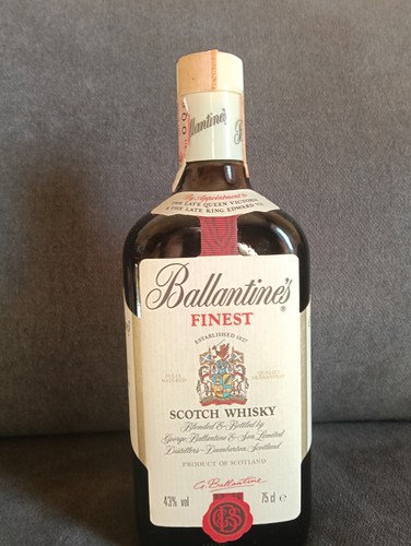Bottiglia scotch whisky con - bottiglia,