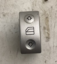 RICAMBI USATI, PULSANTIERA