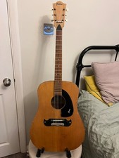 Bellissima chitarra acustica