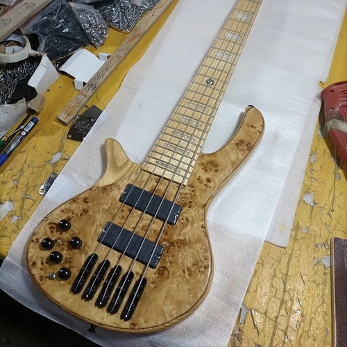 Basso elettrico left handed - elettrico,