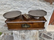 Rara bilancia antica con pesi