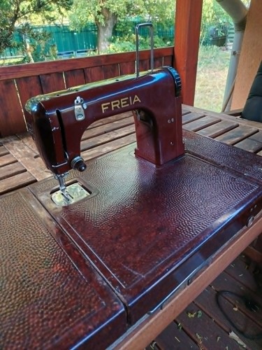 Macchina cucire vintage - da,