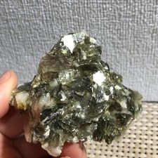 151g Beautiful mica natural