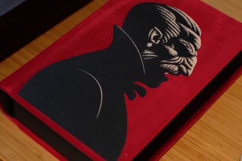 Amaranthine press dracula - press,
