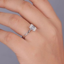 Anello solitario diamante
