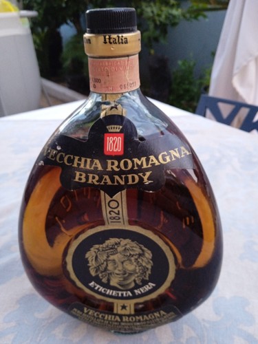Vecchia romagna etichetta nera - vecchia,