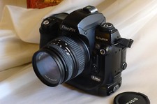 Fuji fujifilm finepix s3 pro corpo Nikon + obiettivo zoom sigma 18-50 dc
