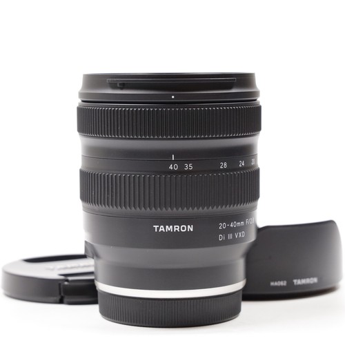 Tamron 40mm 8 di - f/2.8,