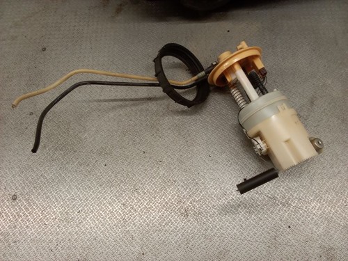 Pompa carburante mitsubishi - pompa,