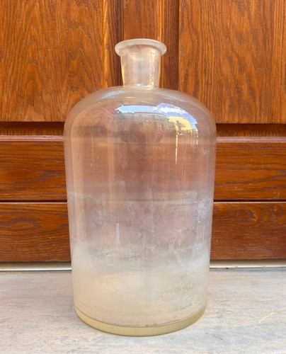 Enorme vaso farmacia - enorme,
