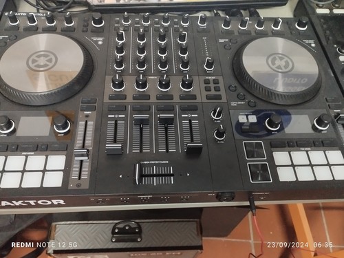 Consolle native instruments - consolle, dj