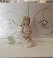 Statuina In Porcellana Royal