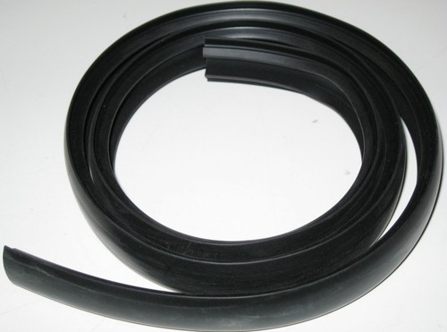 Striscia guarnizione gomma