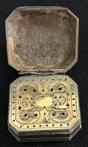 Antica scatola ottagonale per