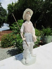 Sculpture Statue Jeune homme pêcheur pêche - LLADRO  - Porcelaine Espagne - TBE