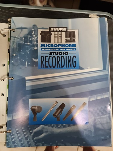 Shure dynamic microphone - microphone, with