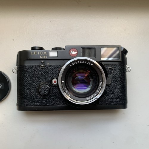 Beautiful leica - m6, +