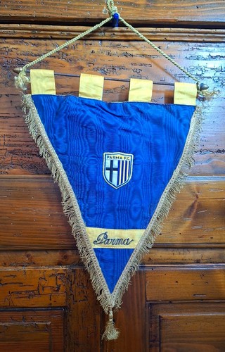 Gagliardetto ricamato parma - gagliardetto,