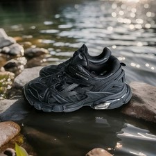 Balenciaga Track.2 Sneaker