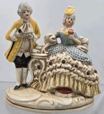 Statuina coppia porcellana