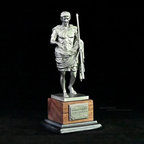Statua augusto cesare - di,