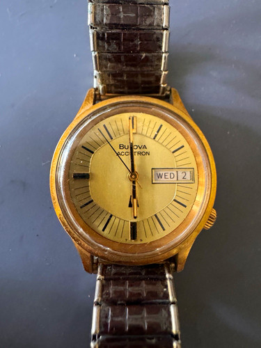 Bulova accutron vintage - bulova,