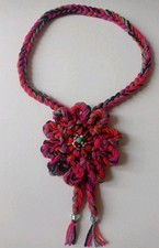 Collana donna di lana ricamata con perline Fiore Crochet 💙 LuaCreazioni 💙