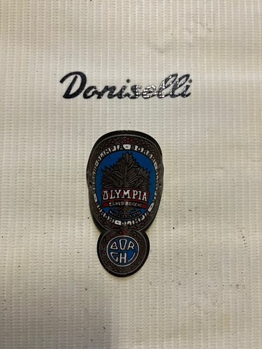 Patacchino fregio stemma badge
