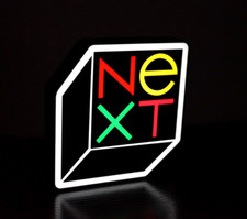 Lampada Targa Insegna Luminosa USB C LED Lightbox NEXT computer Steve Jobs 3D