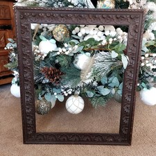 Vecchia cornice grande vintage antica legno intagliato noce scuro?? 22 x 26 pollici