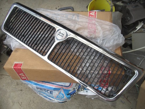 Lancia thema mascherina - -,