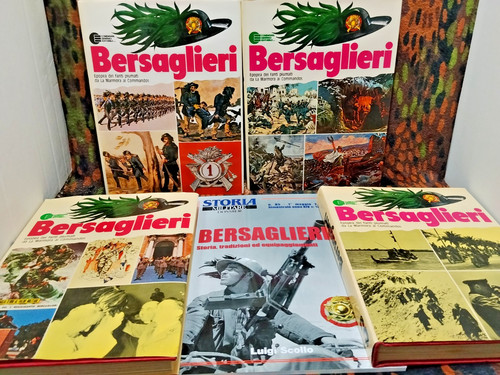 Lotto bersaglieri con volumi - bersaglieri,
