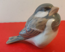 Royal copenhagen bird figurine - bird,