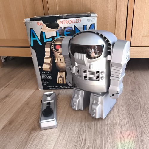 Alien robot vintage - 1,