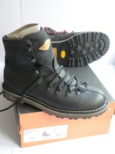 Stivali nuovi con scatola