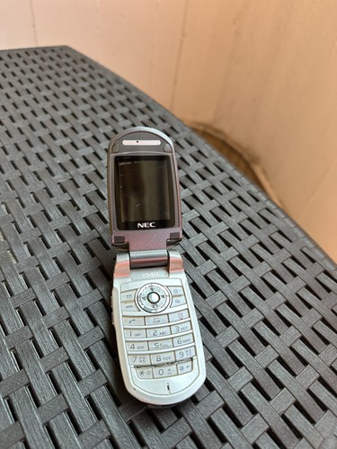 Nec e540 telefono cellulare