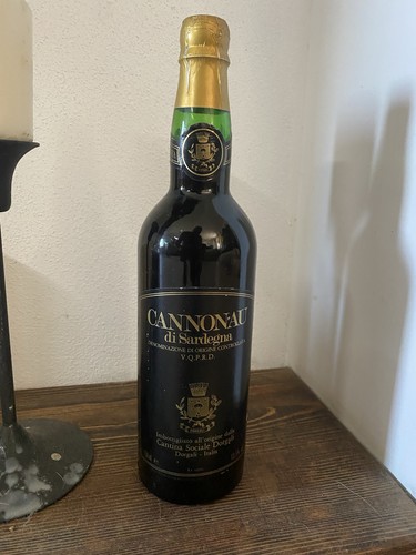 Vino epoca cannonau di - cannonau,