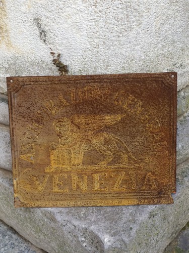 Insegna targa assicurazioni - targa,