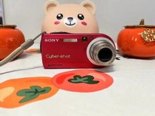 Sony Cyber-shot DSC-P100 5,1 MP 3x zoom ottico fotocamera digitale CCD - rosso