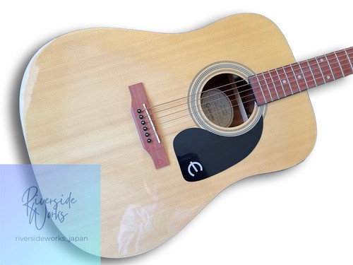 Nuova chitarra acustica
