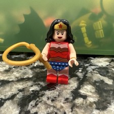 LEGO Wonder Woman Minifigure