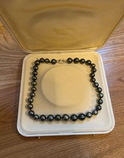 Collana con Perle di Tahiti con fermaglio lavorato