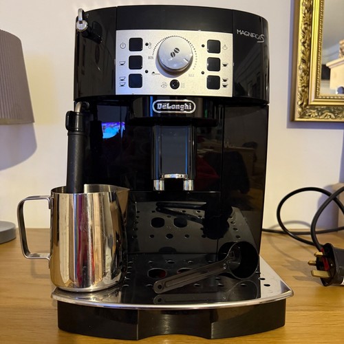 Longhi magnifica macchina - de'longhi,