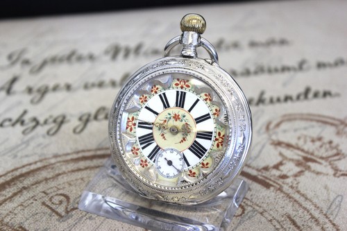 Bellissimo grande orologio - , da