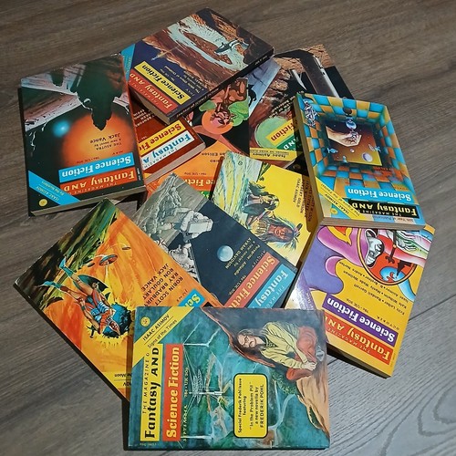Fantasy science fiction 1973 - &,