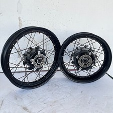 coppia cerchi a raggi