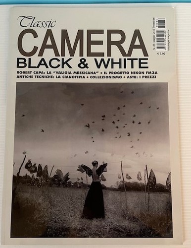 Classic camera black white - black,