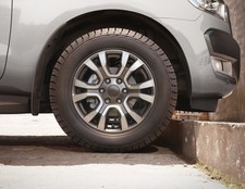 Originale Ford Cerchi in lega 18" a 6x2 razze, grigio artico lavorato