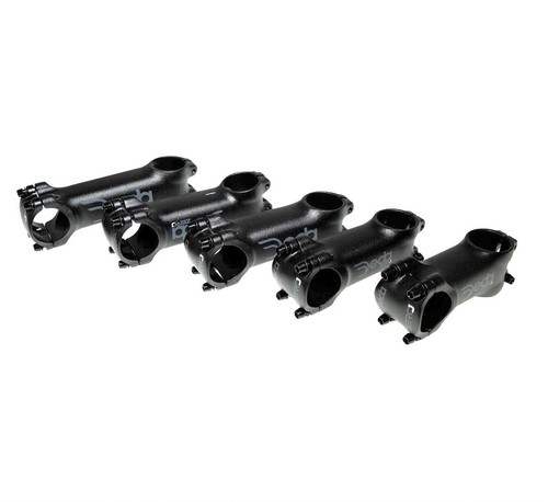 Deda elementi zero - zero, stem