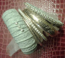 Set 6 Bracciali Rigidi Acciaio e Tessuto con strass e perline